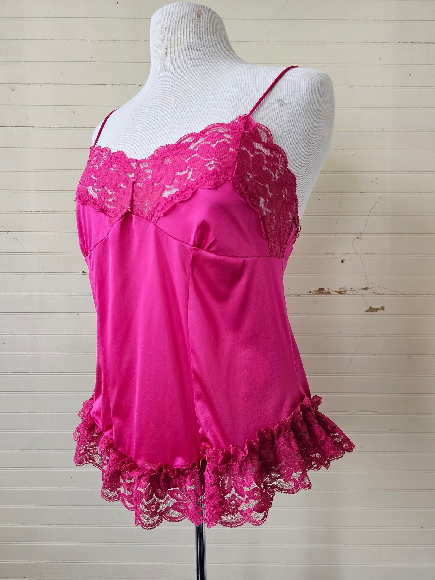 Vintage teddy lingerie, MW Juliara large hot pink fuchsia spaghetti straps lace floral crotch snaps boudoir pinup honeymoon romper bodysuit