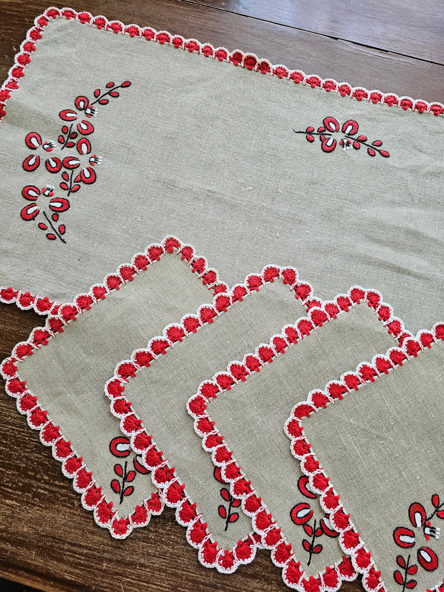 Vintage table linens, set of 5 napkins table runner handmade crochet embroidered red white black floral 70s MCM retro hippy boho bohemian