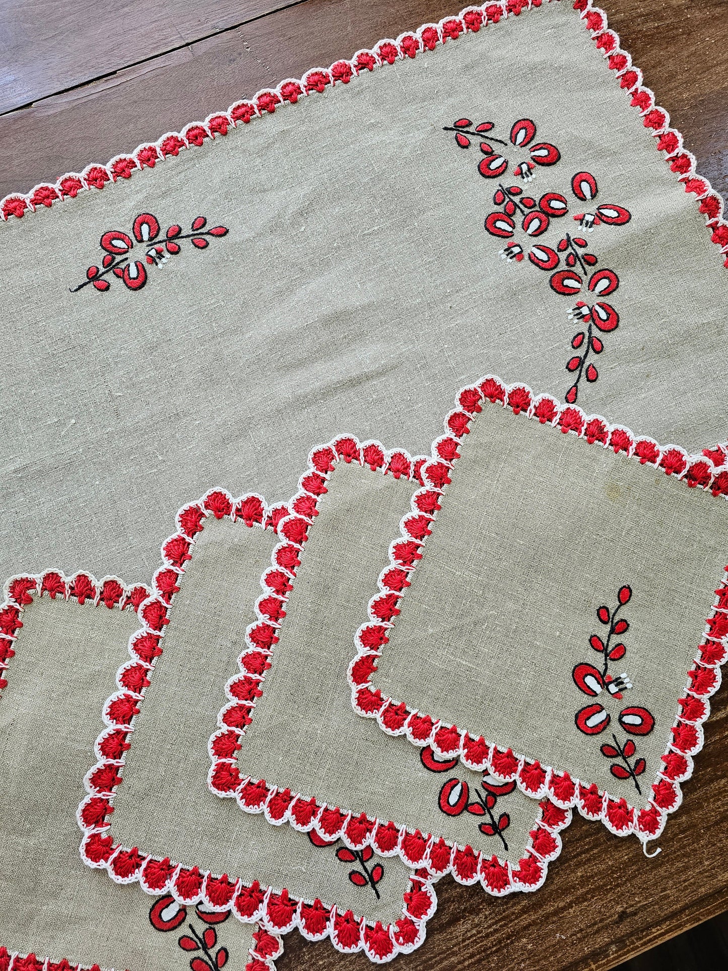 Vintage table linens, set of 5 napkins table runner handmade crochet embroidered red white black floral 70s MCM retro hippy boho bohemian