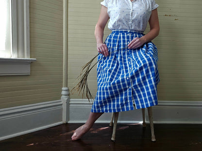 Vintage skirt, LL Bean size 8 blue white plaid polka dots pleated buttons up side pockets A line midi below knee woven cotton classic preppy