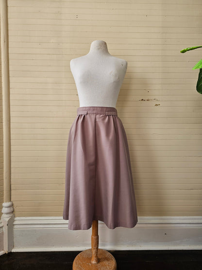 Vintage skirt, size 12 khaki beige waistband belt loops A line casual midi below knee casual preppy basic minimal 70s button back zipper