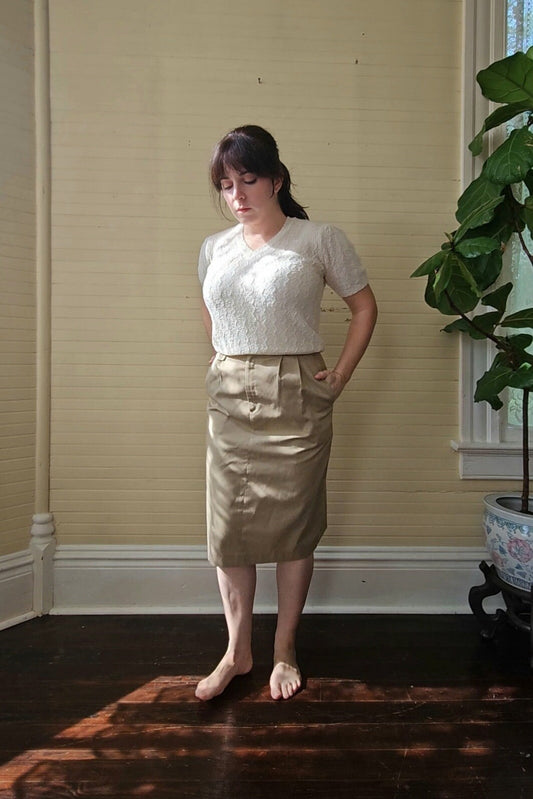 Vintage skirt, Decoy Collection 10 tan khaki waistband A line button front zipper preppy pleated below knee embroidered duck pockets 80s 90s