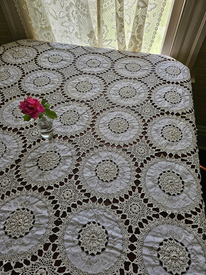 Vintage tablecloth beige rectangle crochet medallion embroidered floral doily granny shabby chic country farmhouse Victorian grandmillennial